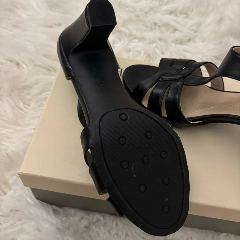 Life stride black strappy candles soft system brand new - Picture 3 of 3